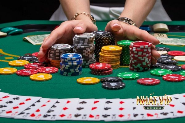 web tai xiu tien ao khuyen mai ngap tran Chương trình ưu đãi mang tính cạnh tranh cao nên kích thích tâm lý người chơi